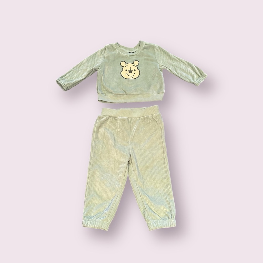 NWOT Disney Baby Light Green Winnie the Pooh Soft Fabric Outfit Size 12 Months